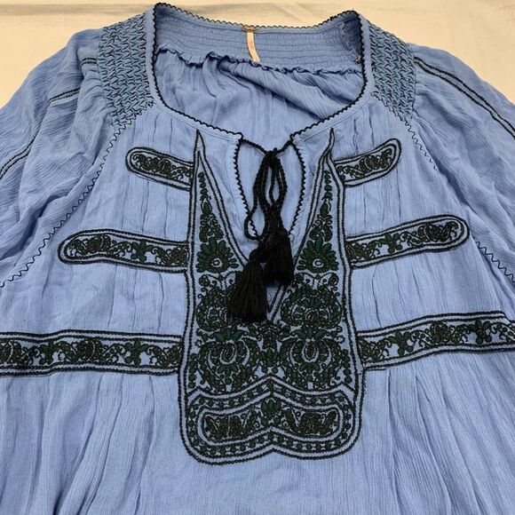Free People Sz L Wind Willow oversized embroidered shirred mini dress boho blue - Picture 6 of 11